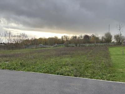 Terrain constructible - 1 500 m²