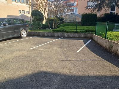 Parking / Garage - 10 m²