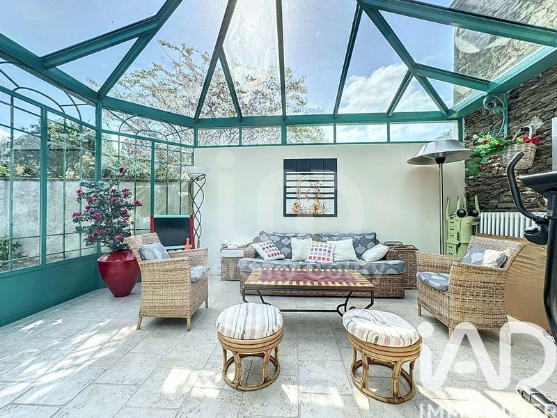 Maison - 332 m² - 12 pièces