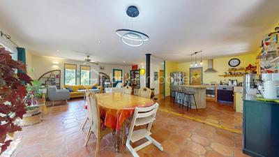 Maison traditionnelle - 136 m² - 5 pièces