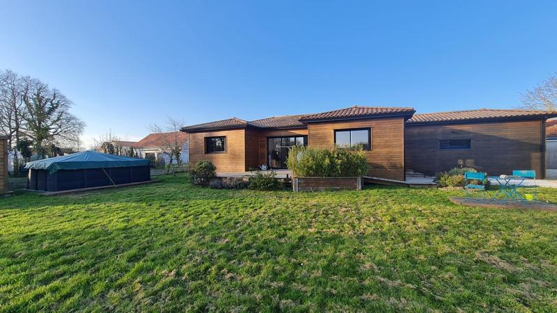 Maison - 97 m² - 5 pièces