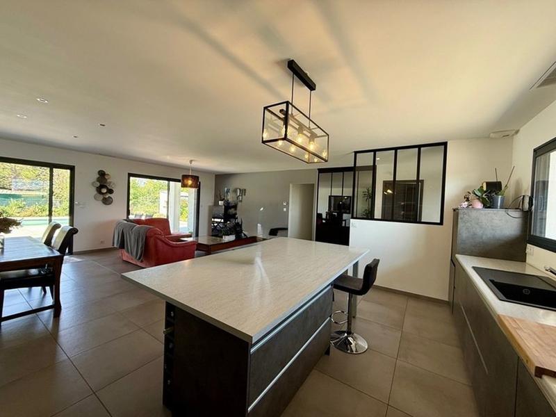 Maison - 144 m² - 6 pièces