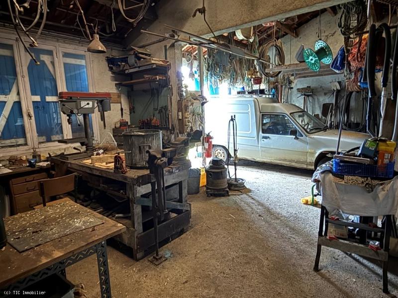 Propriété - 135 m² - 6 pièces