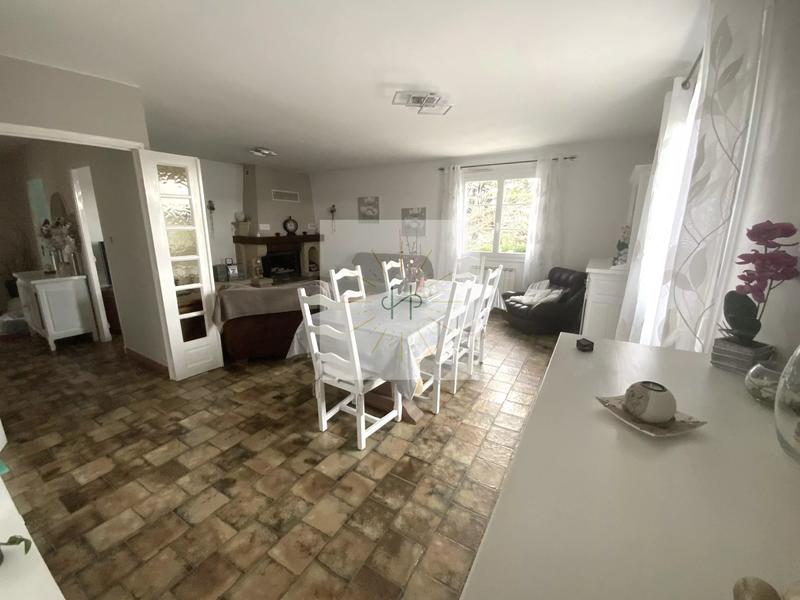 Maison - 172 m² - 7 pièces