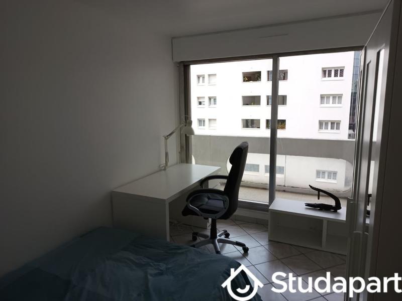 Chambre - 10 m² - 1 pièce