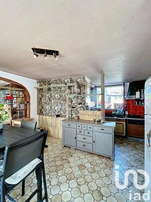 Maison - 84 m² - 3 pièces