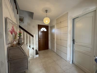 Maison - 96 m² - 4 pièces