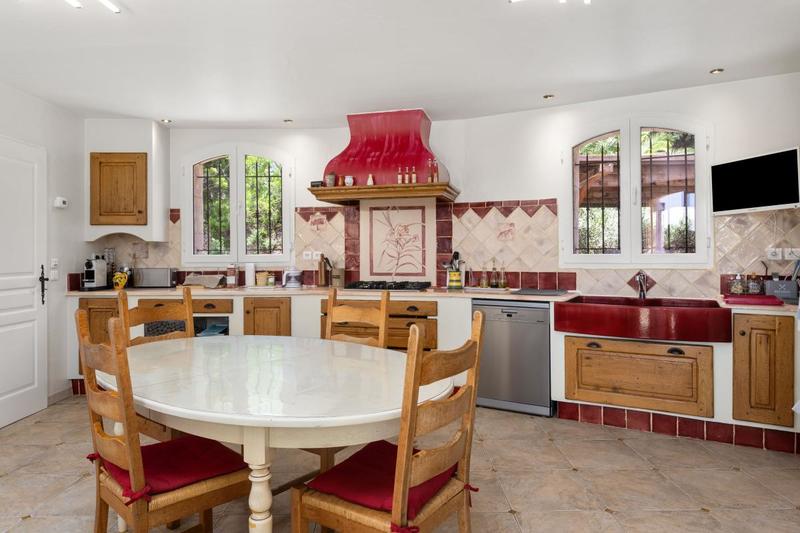 Maison - 294 m² - 5 pièces