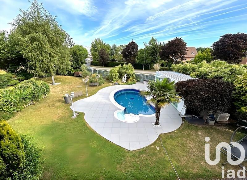 Maison - 199 m² - 9 pièces