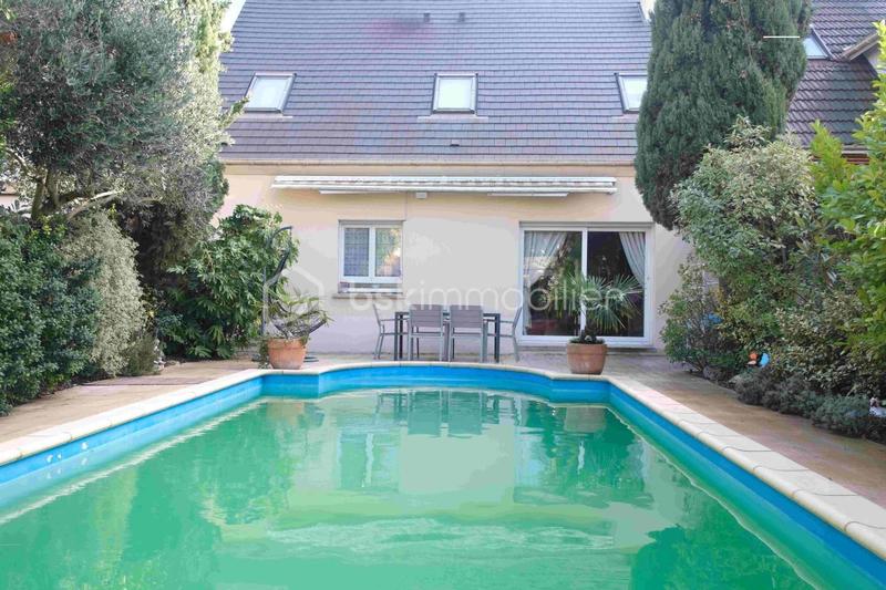 Maison - 125 m² - 6 pièces