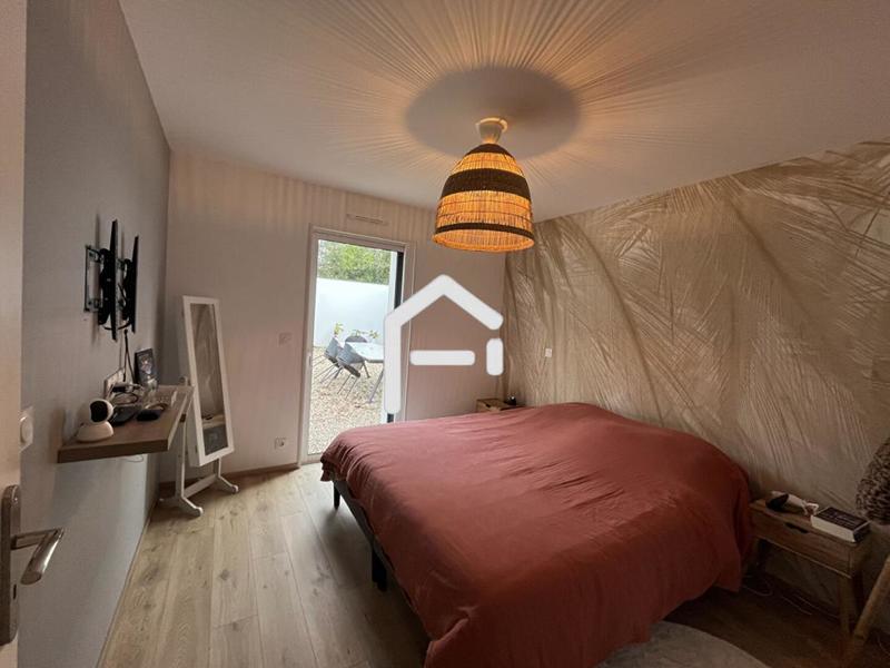 Maison - 200 m² - 8 pièces