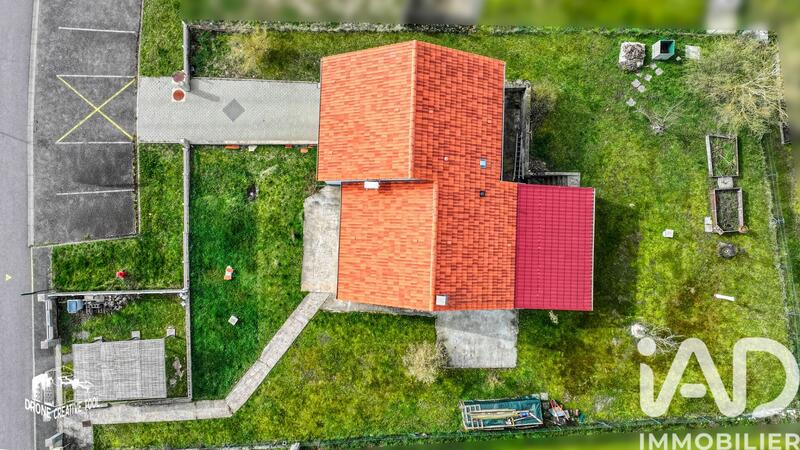 Maison - 90 m² - 5 pièces