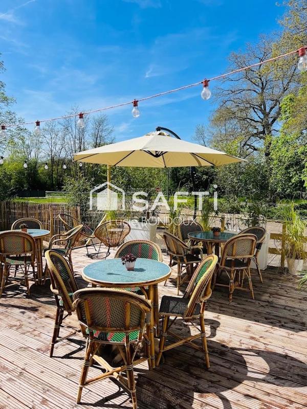 Local commercial - 404 m²