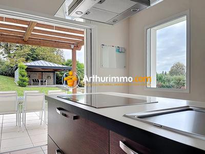 Maison - 278 m² - 8 pièces