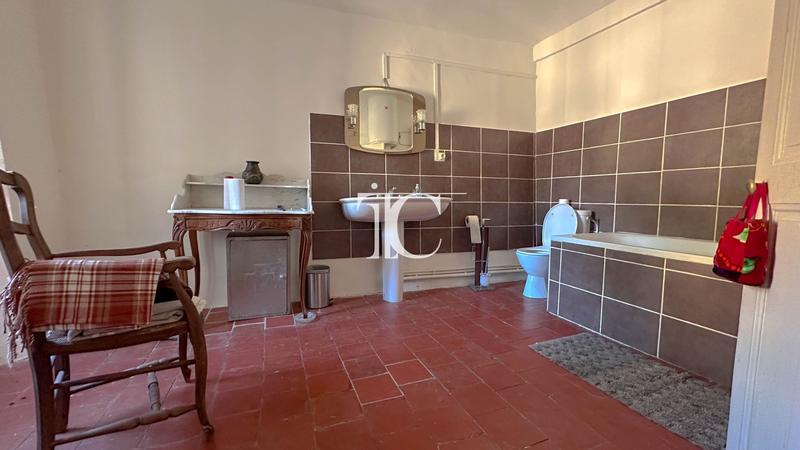 Maison - 183 m² - 5 pièces