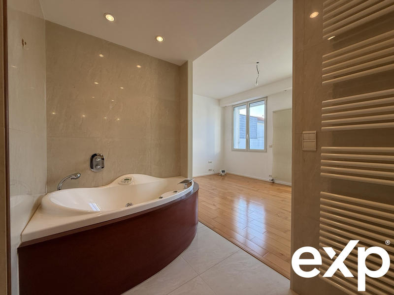 Maison - 178 m² - 5 pièces