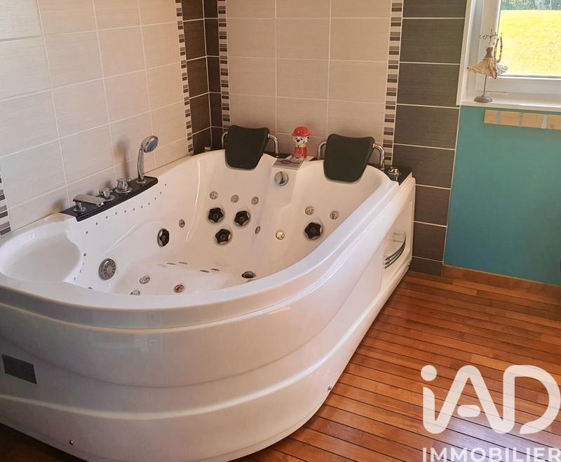 Maison - 84 m² - 4 pièces