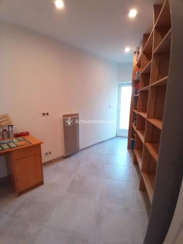 Maison - 201 m² - 6 pièces