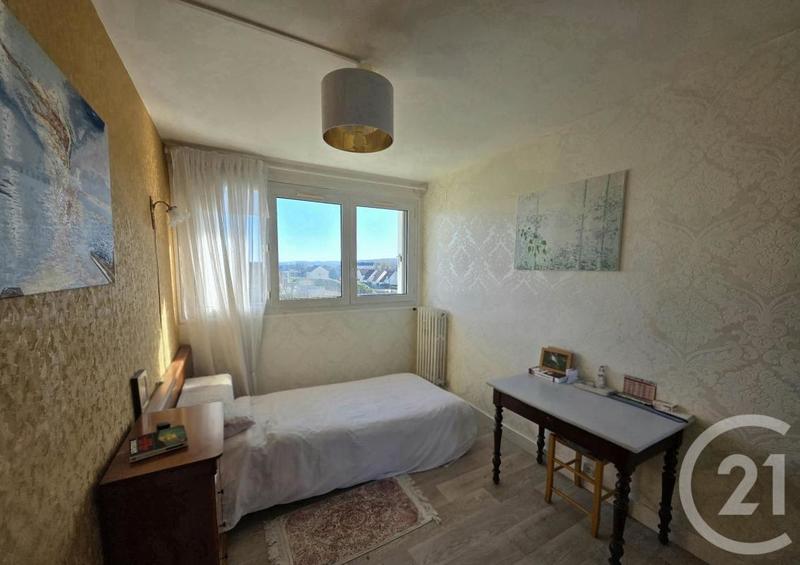 Appartement - 65 m² - 4 pièces