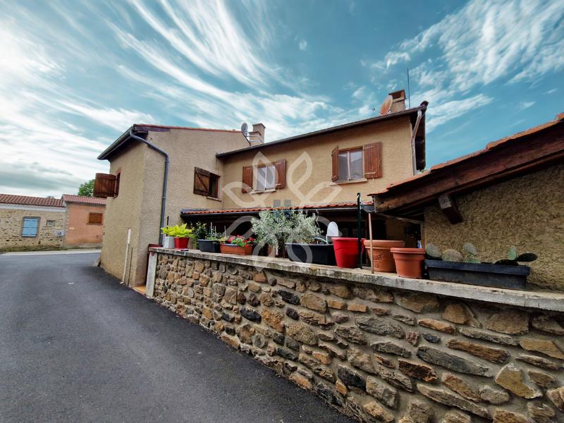 Maison de village - 140 m² - 7 pièces