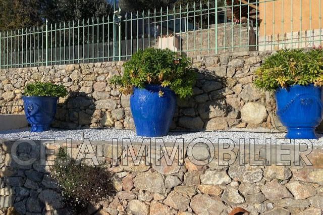 Maison - 185 m² - 7 pièces