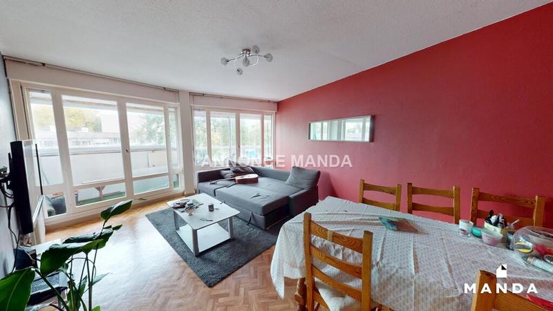 Chambre - 11 m² - 4 pièces