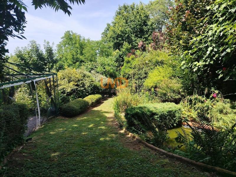 Maison d'architecte - 166 m² - 7 pièces