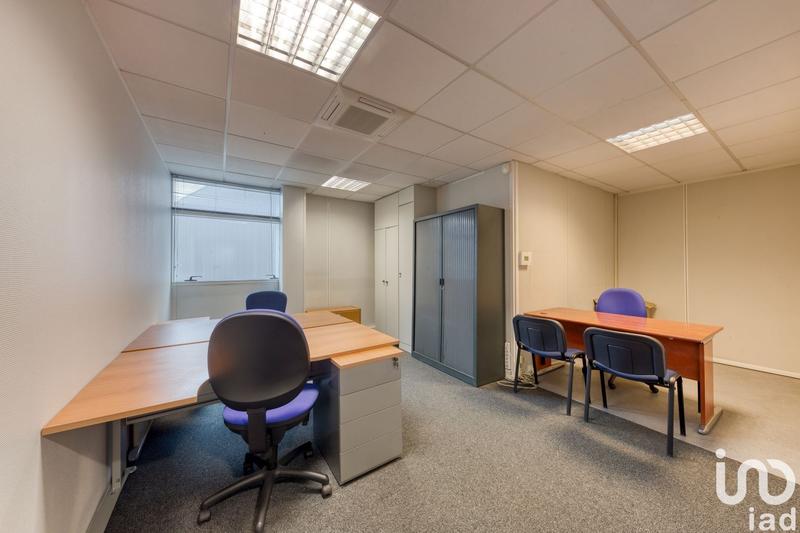 Bureau - 233 m²