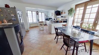 Longère - 230 m² - 8 pièces