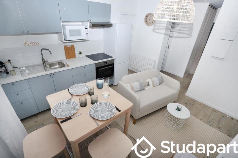 Chambre - 13 m² - 1 pièce