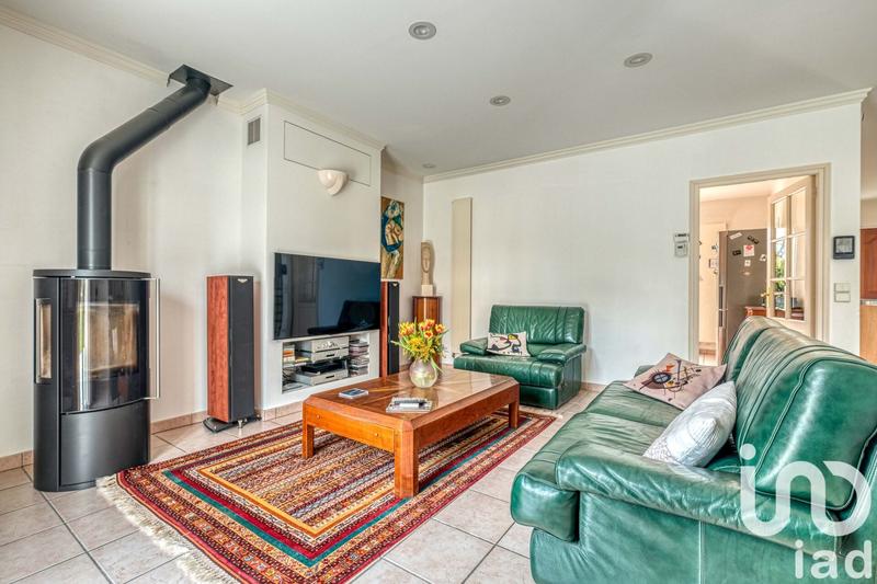 Maison - 220 m² - 7 pièces