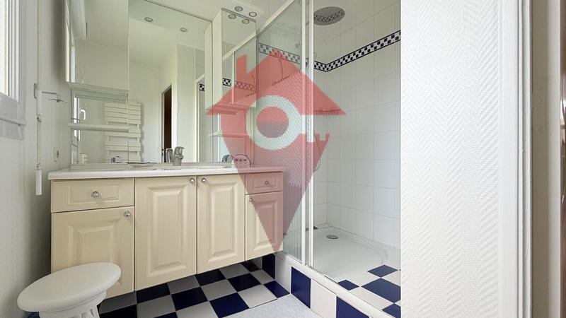 Maison - 155 m² - 7 pièces