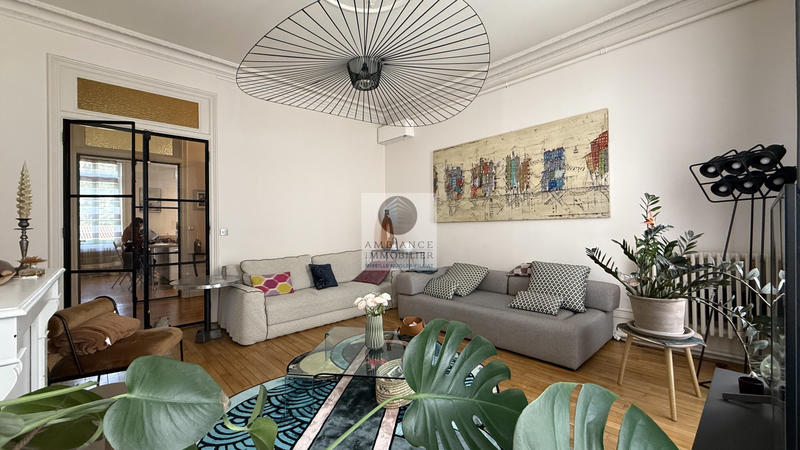 Appartement - 159 m² - 5 pièces