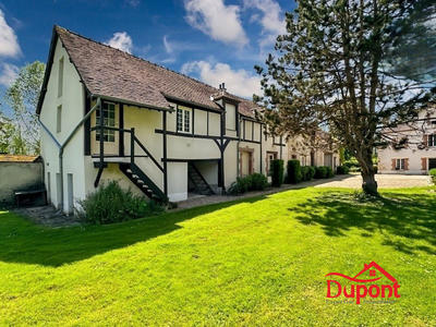 Maison ancienne - 700 m² - 24 pièces