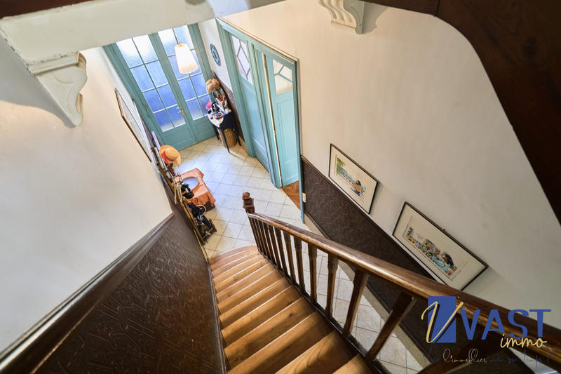 Maison ancienne - 250 m² - 8 pièces