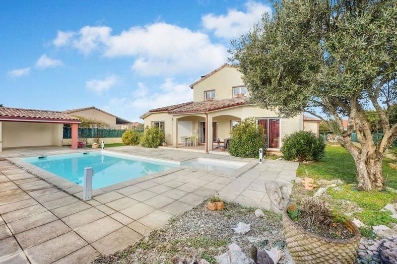 Maison - 190 m² - 5 pièces