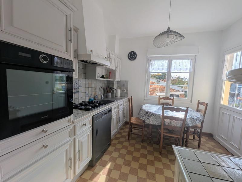 Maison - 169 m² - 7 pièces