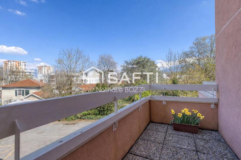 Appartement - 82 m² - 4 pièces