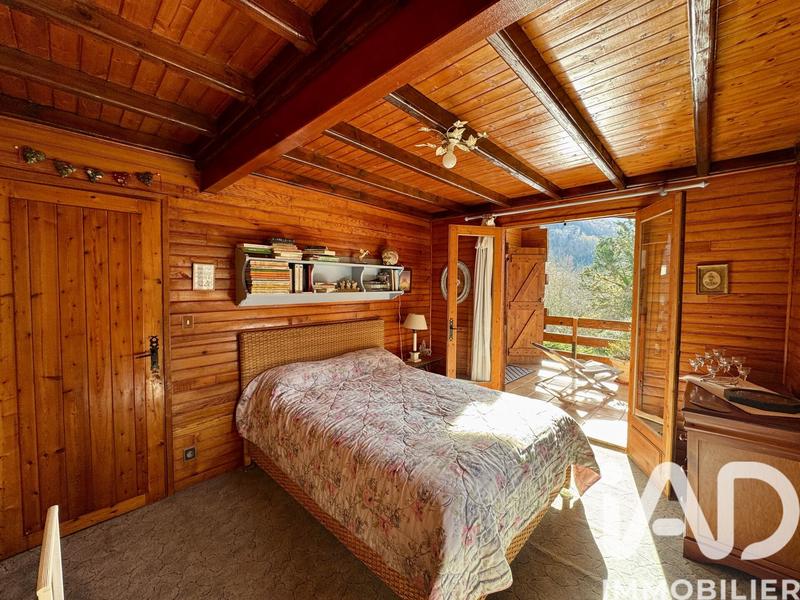 Châlet - 172 m² - 7 pièces