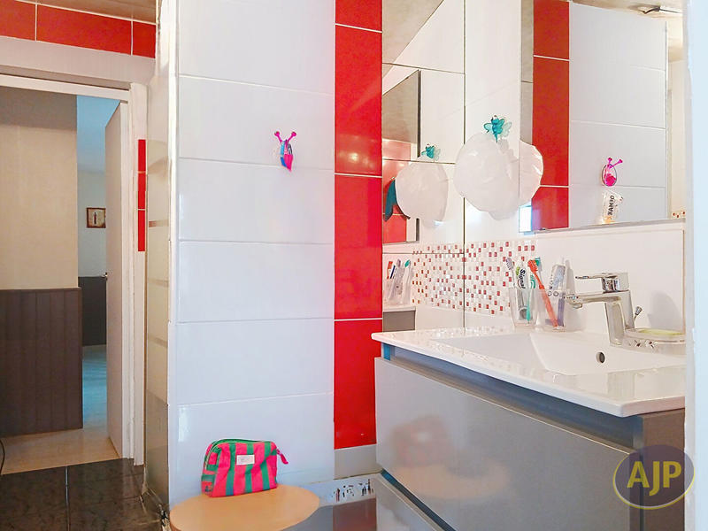 Maison - 94 m² - 4 pièces