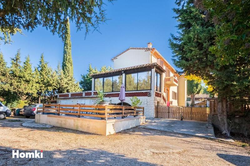 Maison - 200 m² - 5 pièces