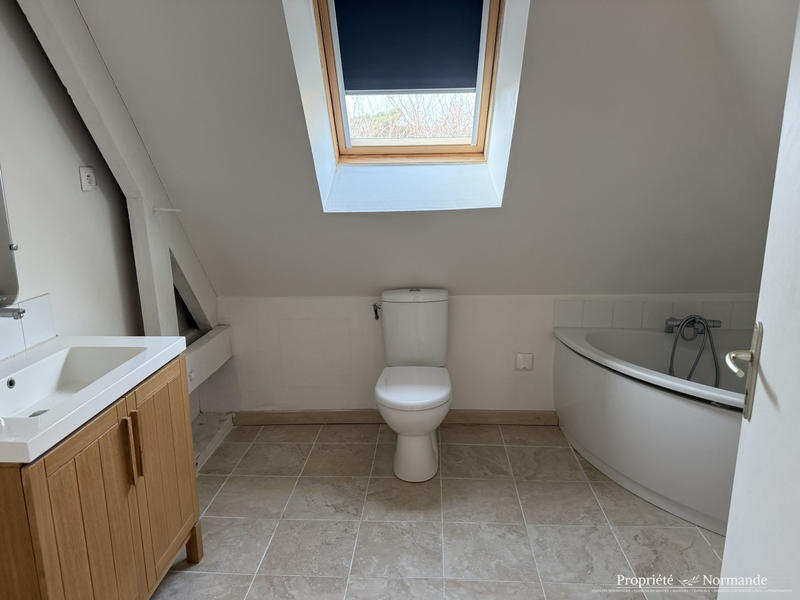 Maison traditionnelle - 200 m² - 7 pièces