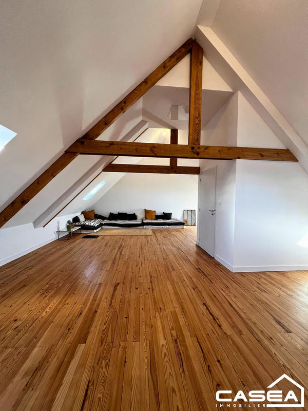 Maison ancienne - 167 m² - 7 pièces