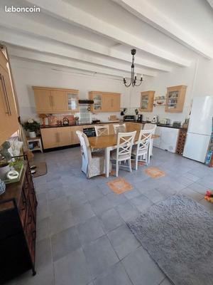 Maison - 326 m² - 13 pièces