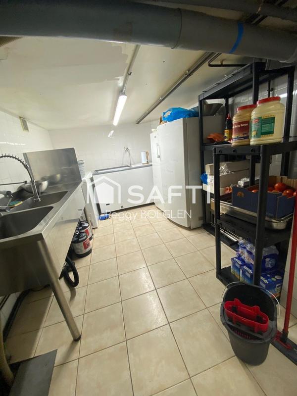 Local commercial - 70 m² - 4 pièces