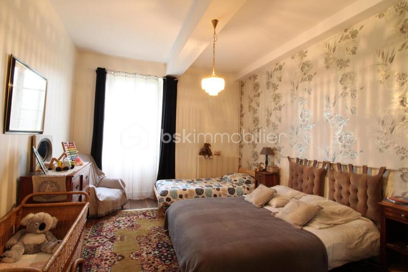 Maison de maîtres - 309 m² - 7 pièces