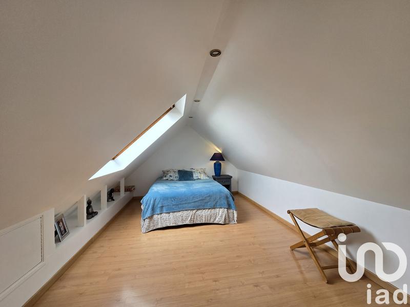 Maison - 219 m² - 8 pièces