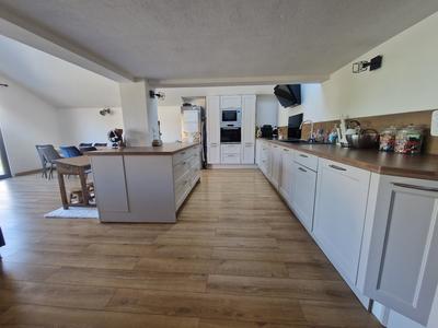 Maison - 148 m² - 7 pièces