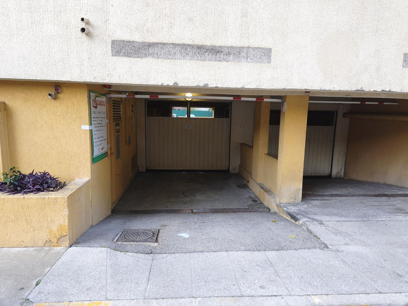 Parking / Garage - 12 m²