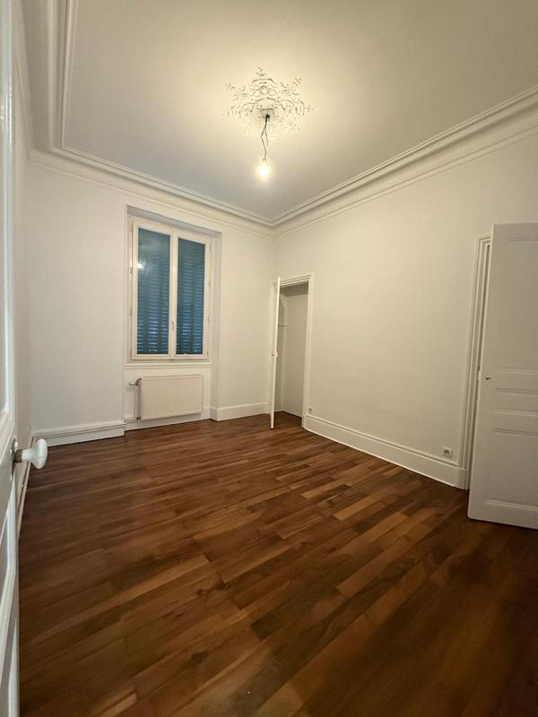 Appartement - 87 m² - 4 pièces